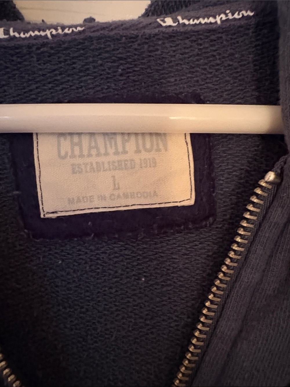 Champion Sweatshirt Hoodie Size large - Picture 2 of 5